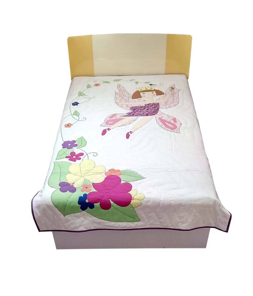 Hugs'n'Rugs Single Cotton Embroidery Multi Comforter     			Hugs'n'Rugs Single Cotton Embroidery Multi Comforter
