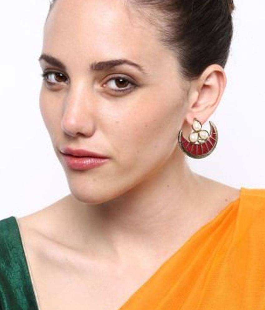 The Jewelbox Red Pearl Brass Gold Plated Stud Earrings The Jewelbox Red Pearl Brass Gold Plated Stud Earrings