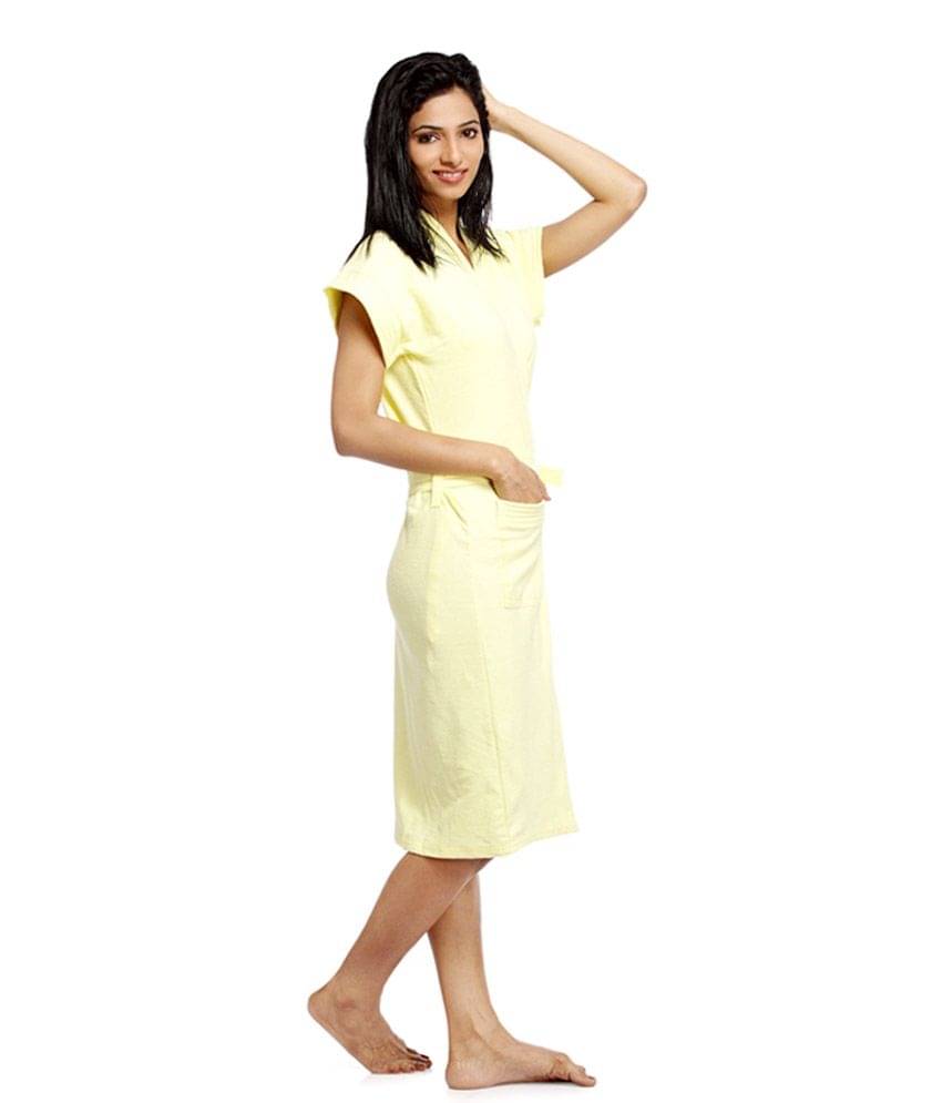     			superior Yellow Bathrobes