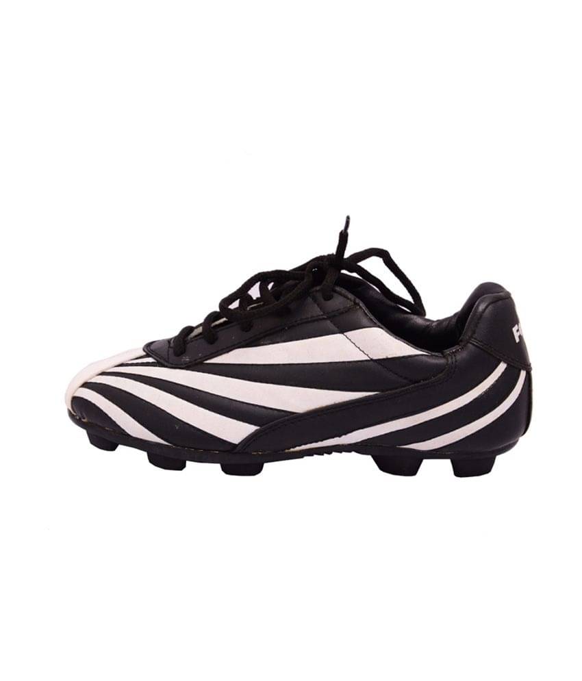 Fenta Black Football Shoes