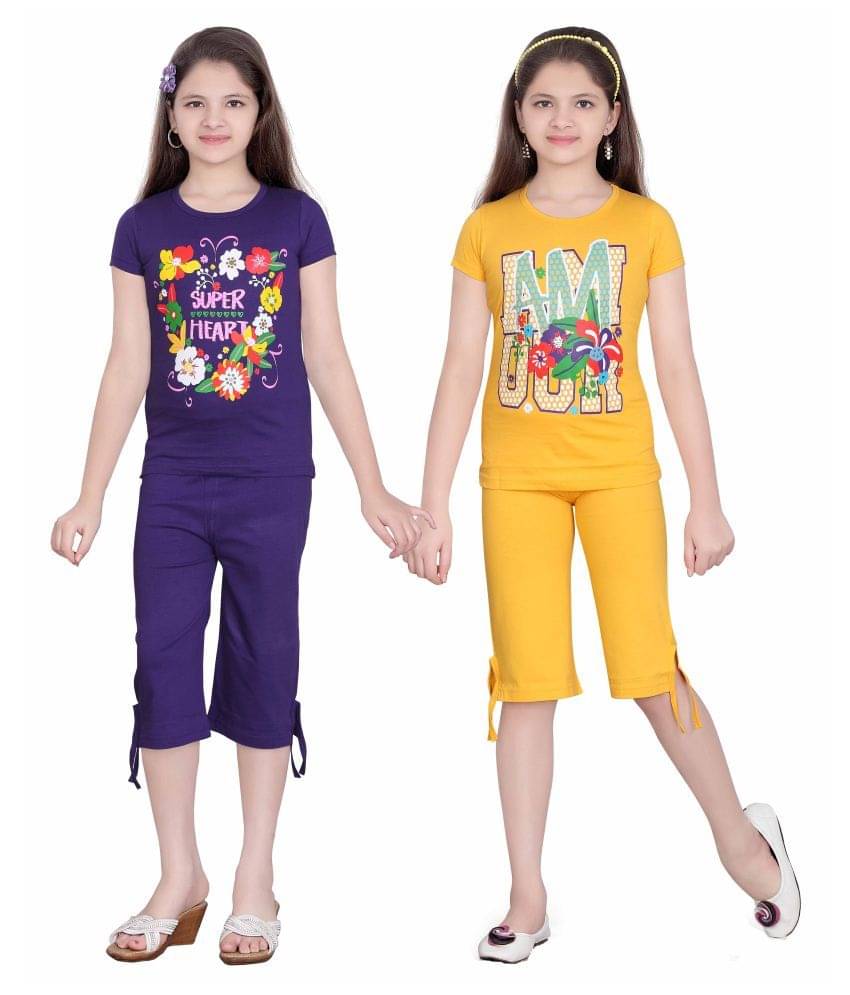     			Sini Mini Pack of 2 Girls 100% Cotton Top With Capris ( Multi )
