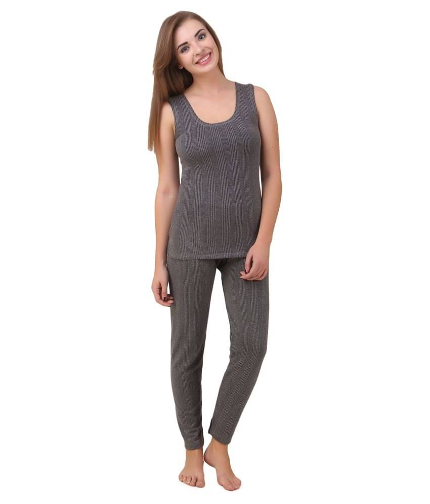 HAP Thermal Set Of Charcoal Sleeveless Top & Bottom HAP Thermal Set Of Charcoal Sleeveless Top & Bottom