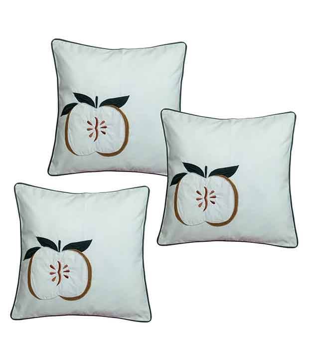     			Hugs'n'Rugs White Cotton Cushion Covers - Set Of 3