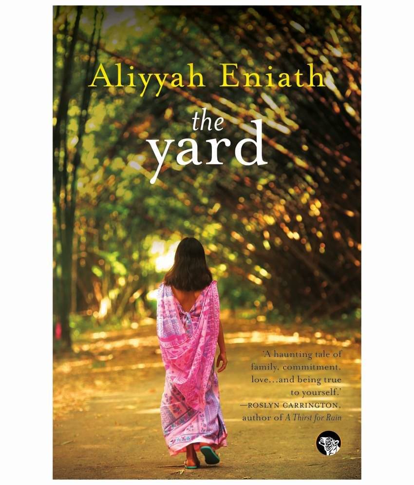     			The Yard [Paperback] English 2016 Edition