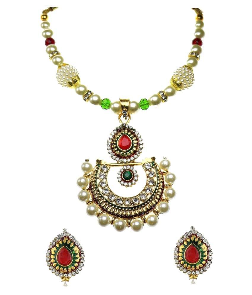YouBella Gold Plated Necklace Set YouBella Gold Plated Necklace Set