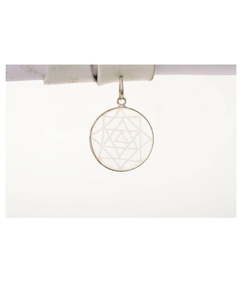     			Crystal Shree Yantra Pendent - Sfatik Shree Yantra Pendent 100 % Original And Natural From KESAR ZEMS
