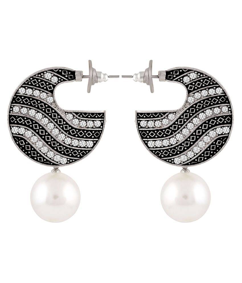 Asmitta Marquise Round Shape Silver Plated White Stone Earrings For Women Asmitta Marquise Round Shape Silver Plated White Stone Earrings For Women