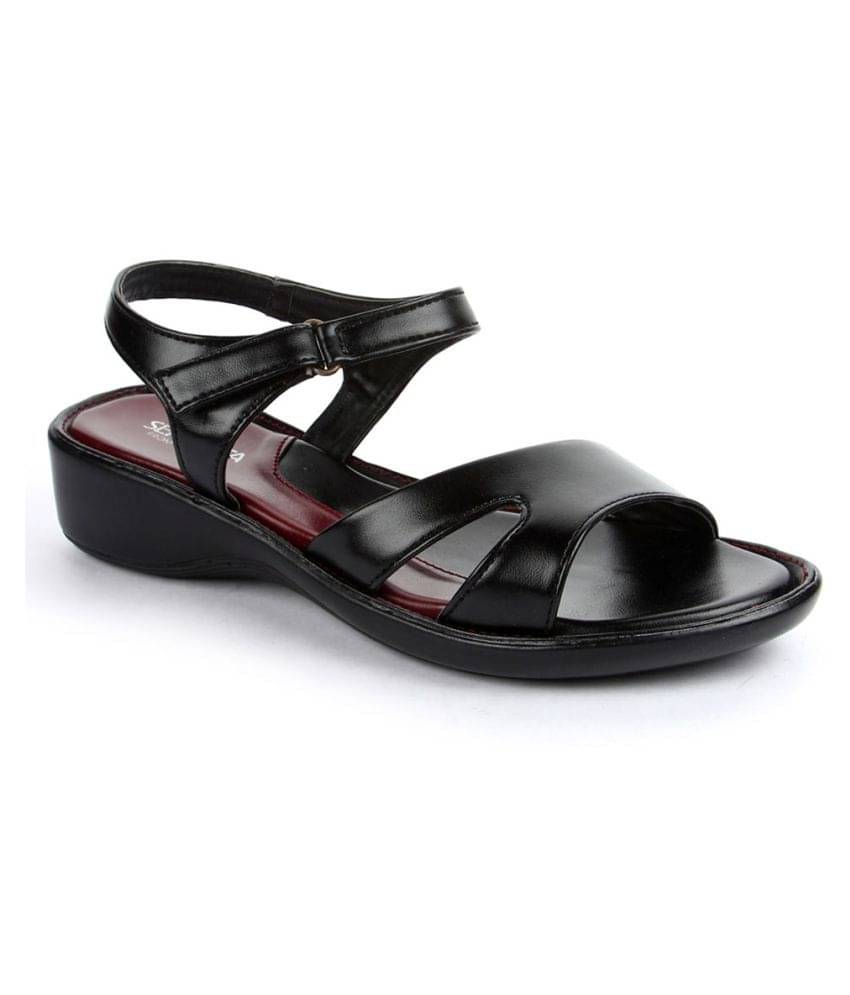     			Senorita By Liberty Black Women's Flats
