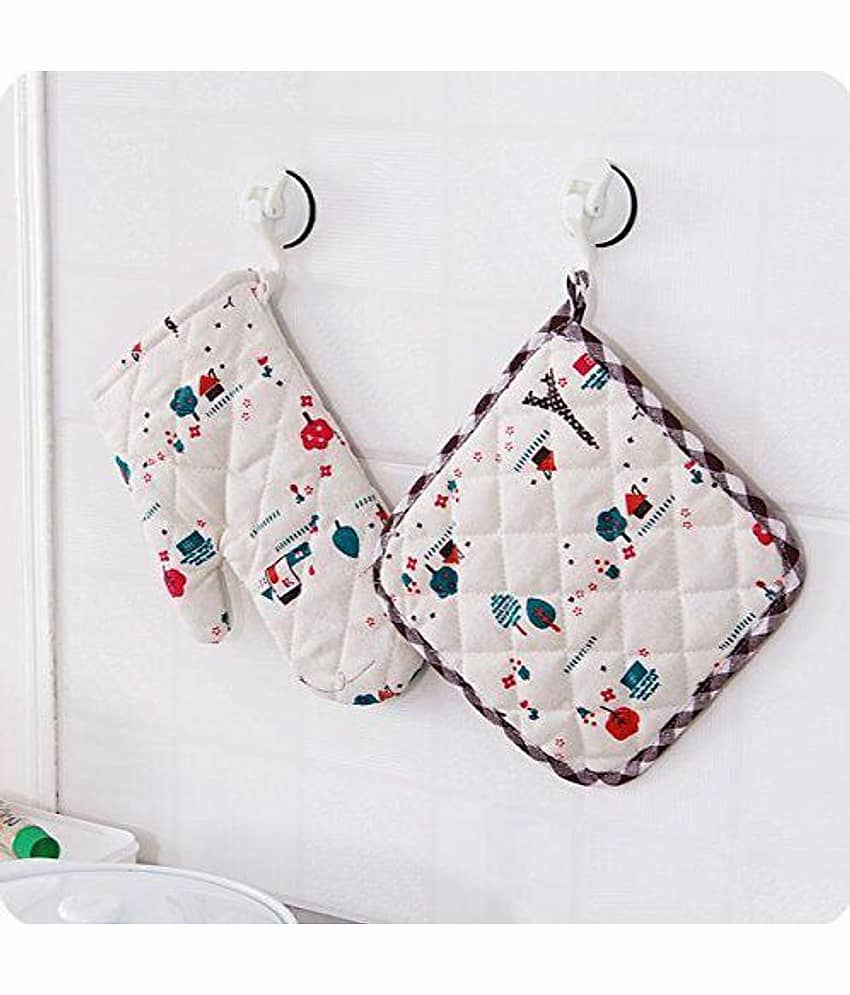 Cotton Printed Microwave Oven Heat Resistant Hand Glove with Pot Holder - Dupattas & Shawls | Buy online on ZillyBuy