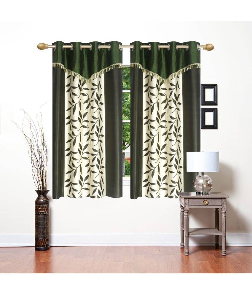     			Stella Creations Set of 2 Window Blackout Eyelet Polyester Curtains Green