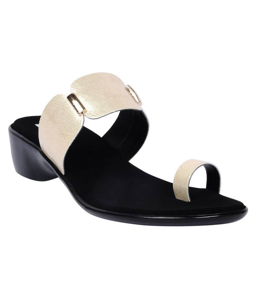     			Feel It - Gold Women's Wedges Heels