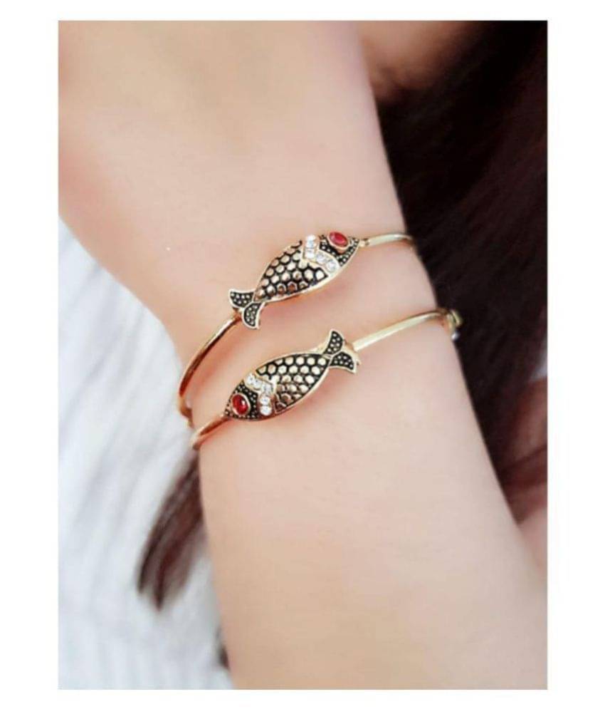    			Navya Collections Fish designs Bangles/bracelet set for women