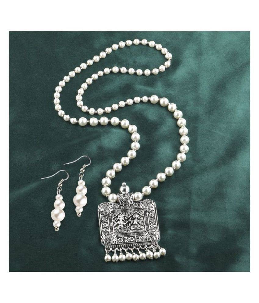     			Silver Shine Alloy Silver Contemporary/Fashion Antique Necklaces Set