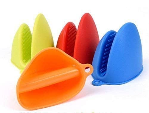 Grabdeal Silicone Oven Gloves Kitchen Oven Hot Mitts Heat Resistant Pot Holders for Cooking Protector, 1 Pair