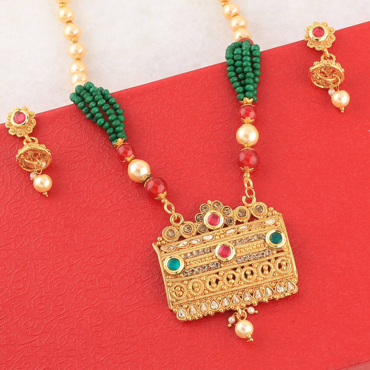 SILVERSHINE Party Wear Gold Plated Pearl Mala Pendant set For Women Girl     			SILVERSHINE Party Wear Gold Plated Pearl Mala Pendant set For Women Girl