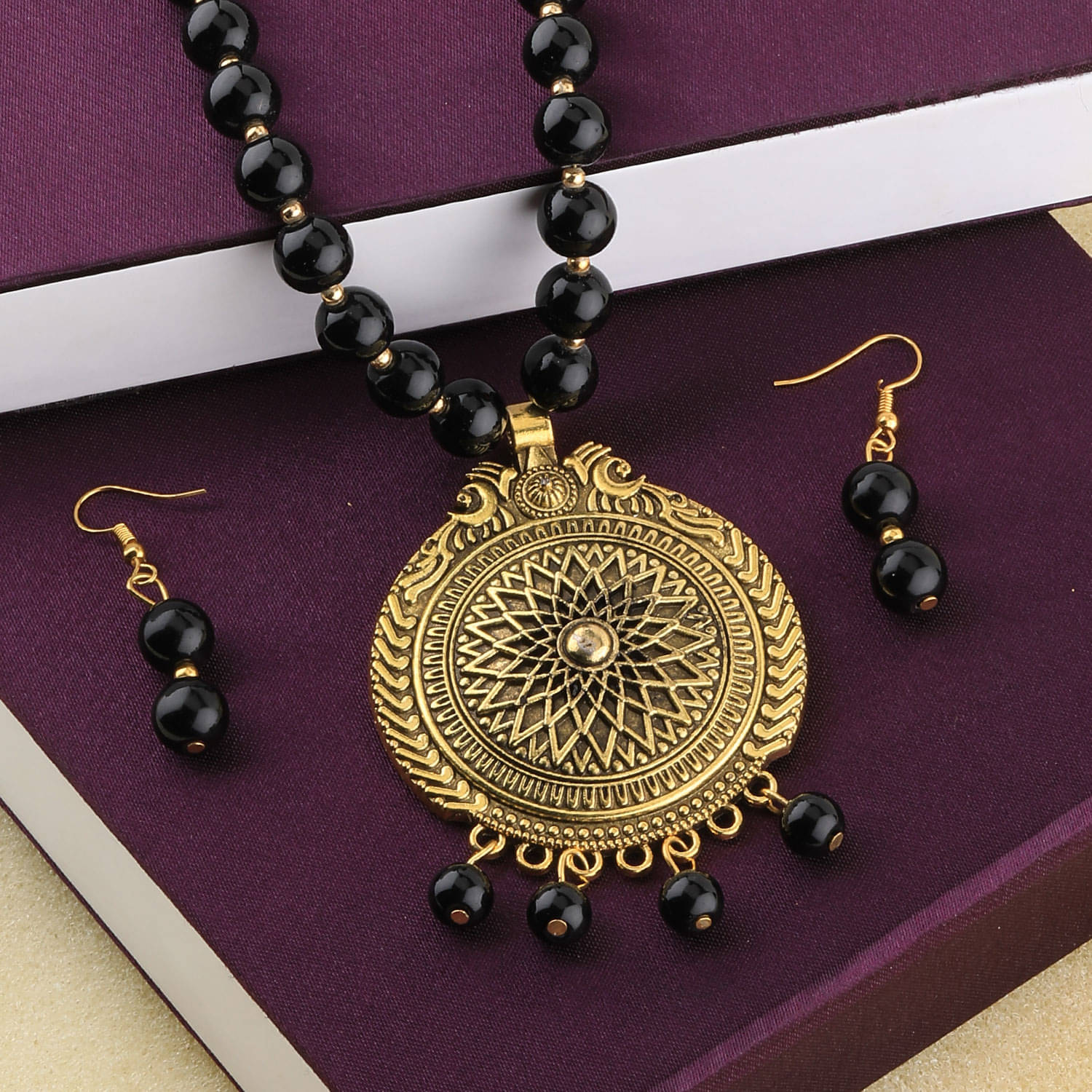 Silver Shine Alloy Black Contemporary Contemporary/Fashion Antique Silver Shine Alloy Black Contemporary Contemporary/Fashion Antique