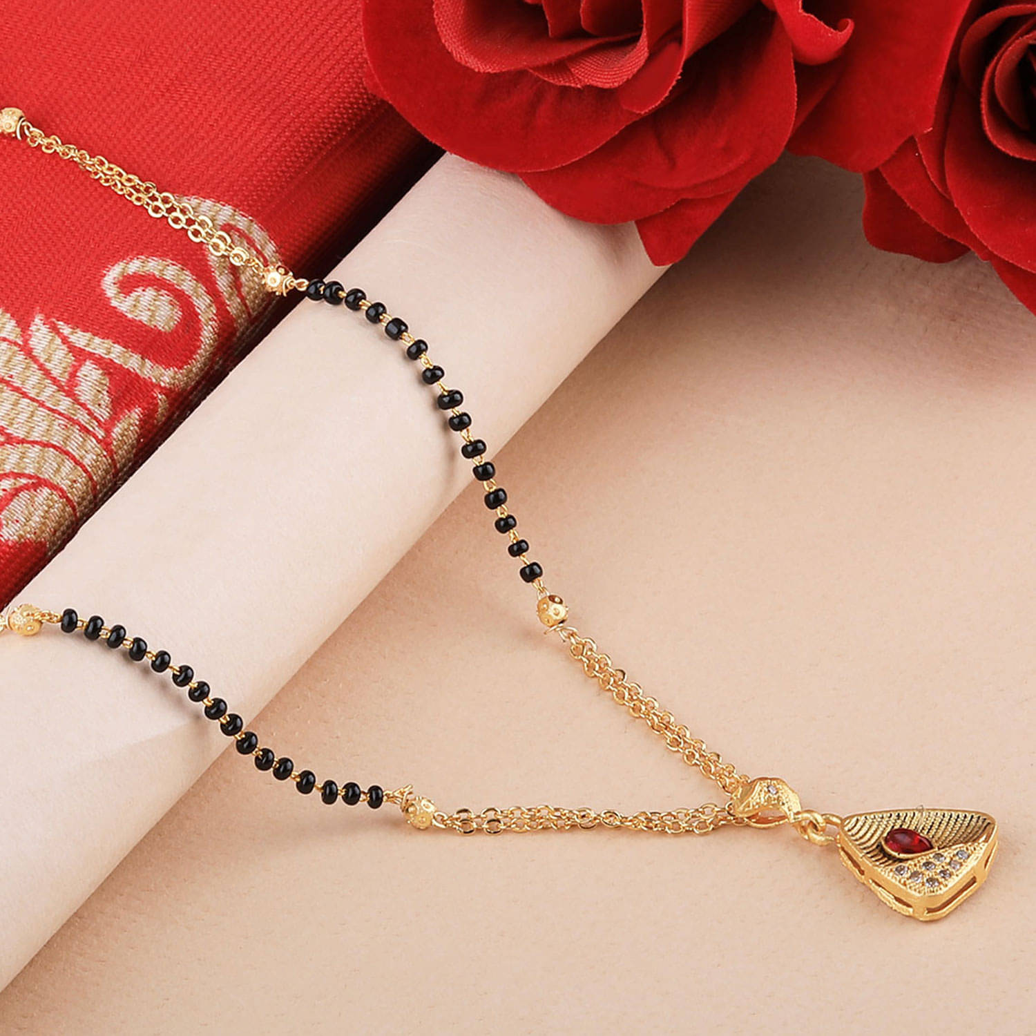     			Silver Shine None Chain ( Set of 1 )
