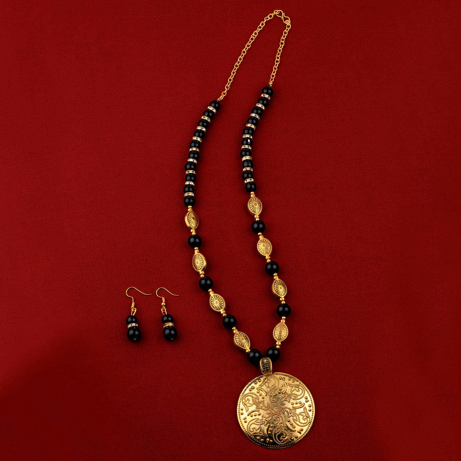     			SILVERSHINE  Adjustable  Different Gold Oxidised Pendant Black Pearl mala set for Women girl