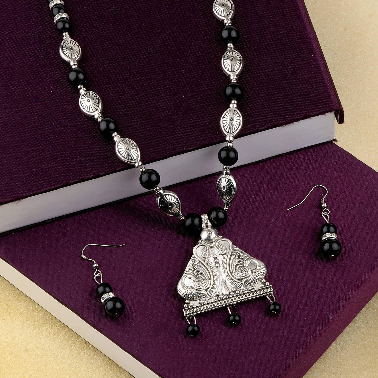SILVERSHINE Adjustable Silver Plated With Black Pearl Pendant mala set for Women girl SILVERSHINE Adjustable Silver Plated With Black Pearl Pendant mala set for Women girl