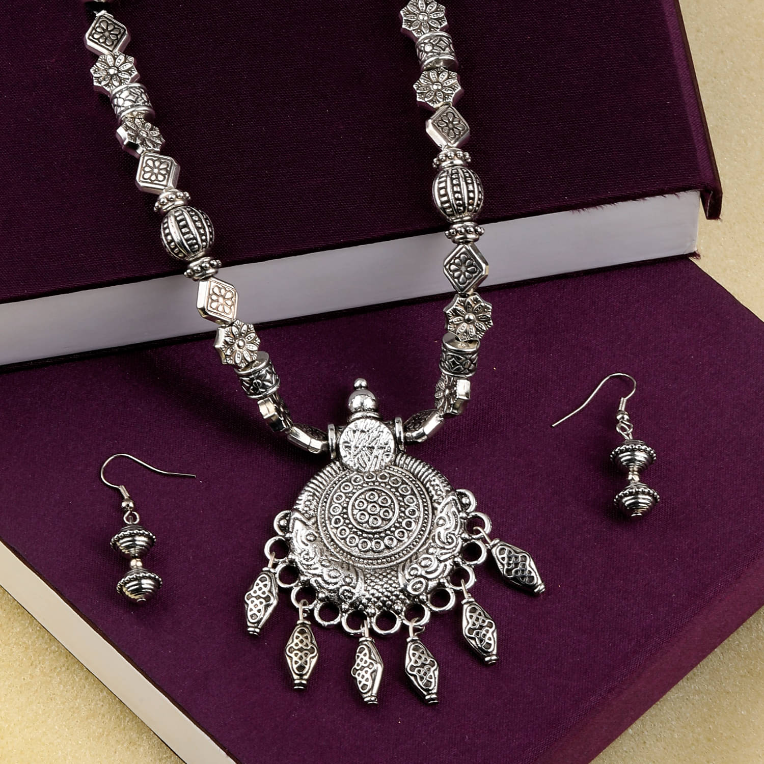     			SILVERSHINE Elegant Oxidised Adjustable Pendant Designer mala set Jewellery for Women girl