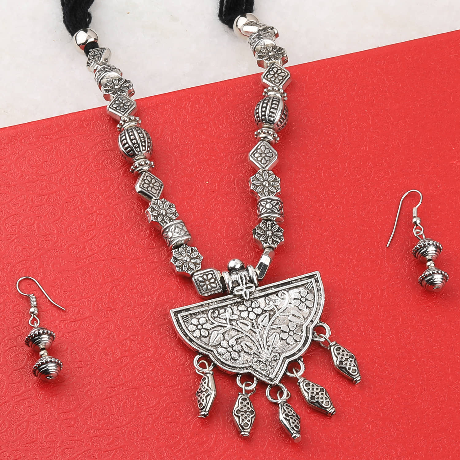 Silver Shine - Silver Alloy Necklace Set ( Pack of 1 )