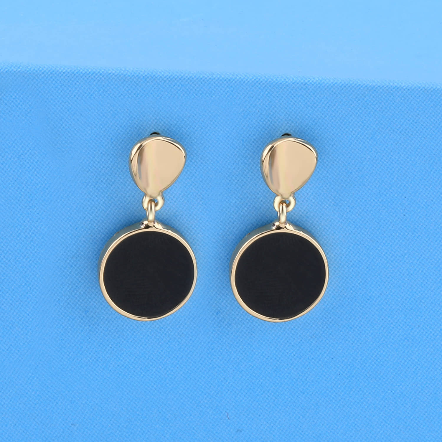 SILVER SHINE Attractive Gold Plated Stylish Party Wear Stud Earring For Women Girl - Earrings | Buy online on ZillyBuy