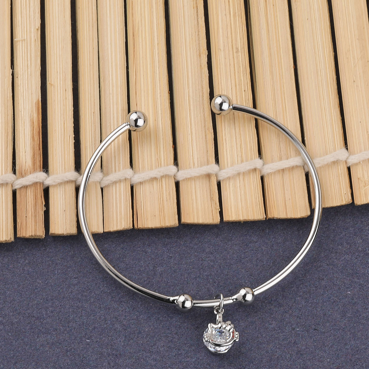 SILVER SHINE Stylish Delicated Adjustable Bracelet With Daimond For Women Girls SILVER SHINE Stylish Delicated Adjustable Bracelet With Daimond For Women Girls