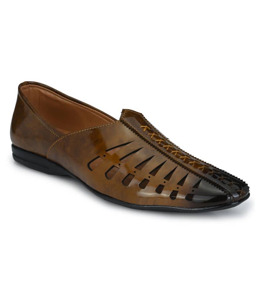 Prolific Brown Jutti - Ethnic Shoes | Buy online on ZillyBuy