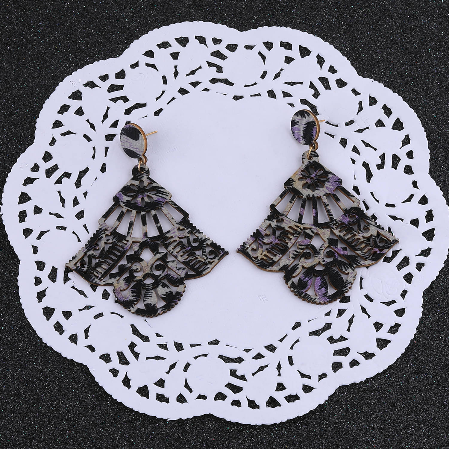 SILVER SHINE Wonderful Attractive  Wooden Light Weight  Earrings for Girls and Women.     			SILVER SHINE Wonderful Attractive  Wooden Light Weight  Earrings for Girls and Women.