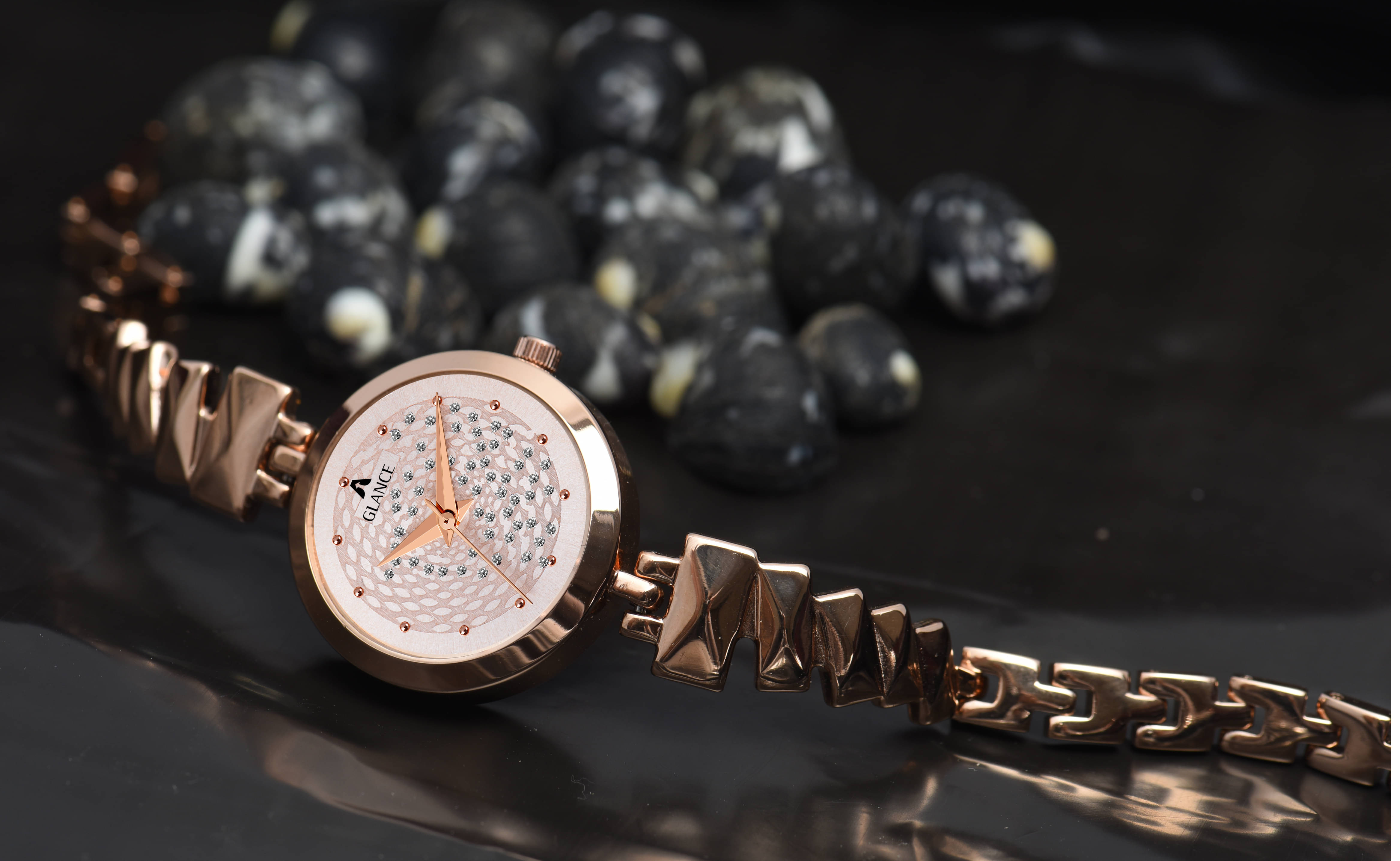     			Aglance Metal Round Womens Watch