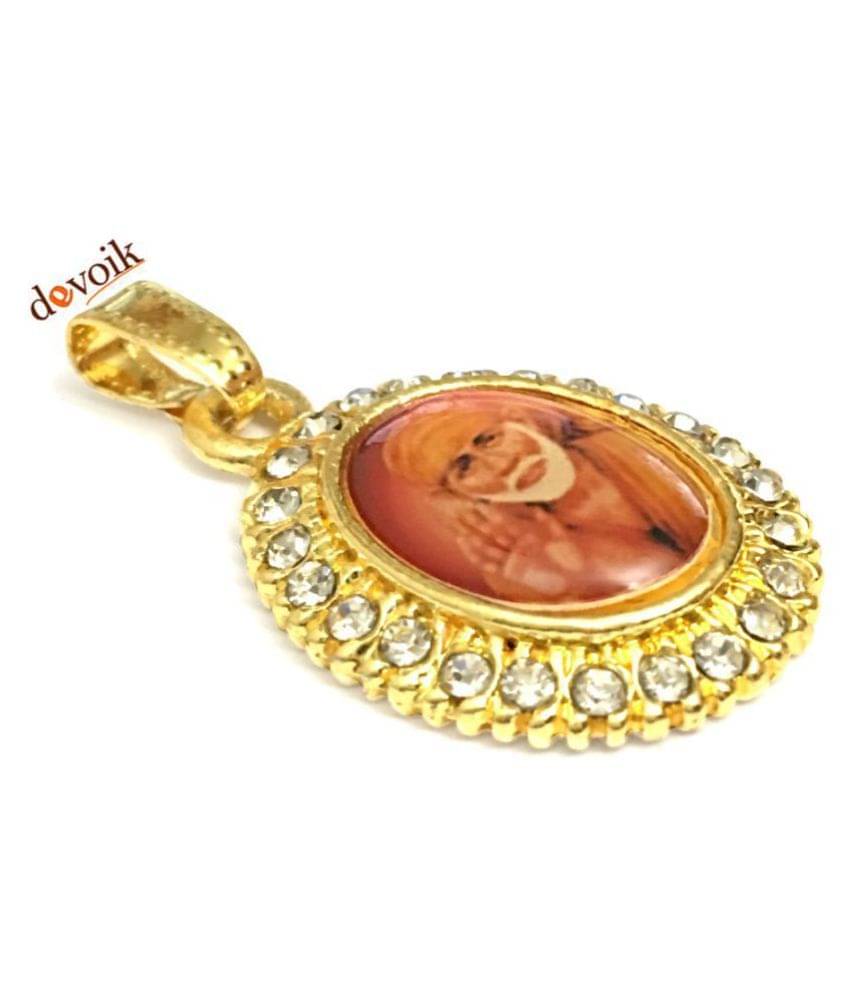 Devoik Handmade Gold Plated Sai Baba Ji Locket Stone Studded God Pendant (Saibaba Key Chain, Key Ring, Sai Nath Pendants 79, Lockets, Religious, Gods Bhagwan Photo, Energized, Oval Kawach, Jewel, Charm Ornament) Devoik Handmade Gold Plated Sai Baba Ji Locket Stone Studded God Pendant (Saibaba Key Chain, Key Ring, Sai Nath Pendants 79, Lockets, Religious, Gods Bhagwan Photo, Energized, Oval Kawach, Jewel, Charm Ornament)