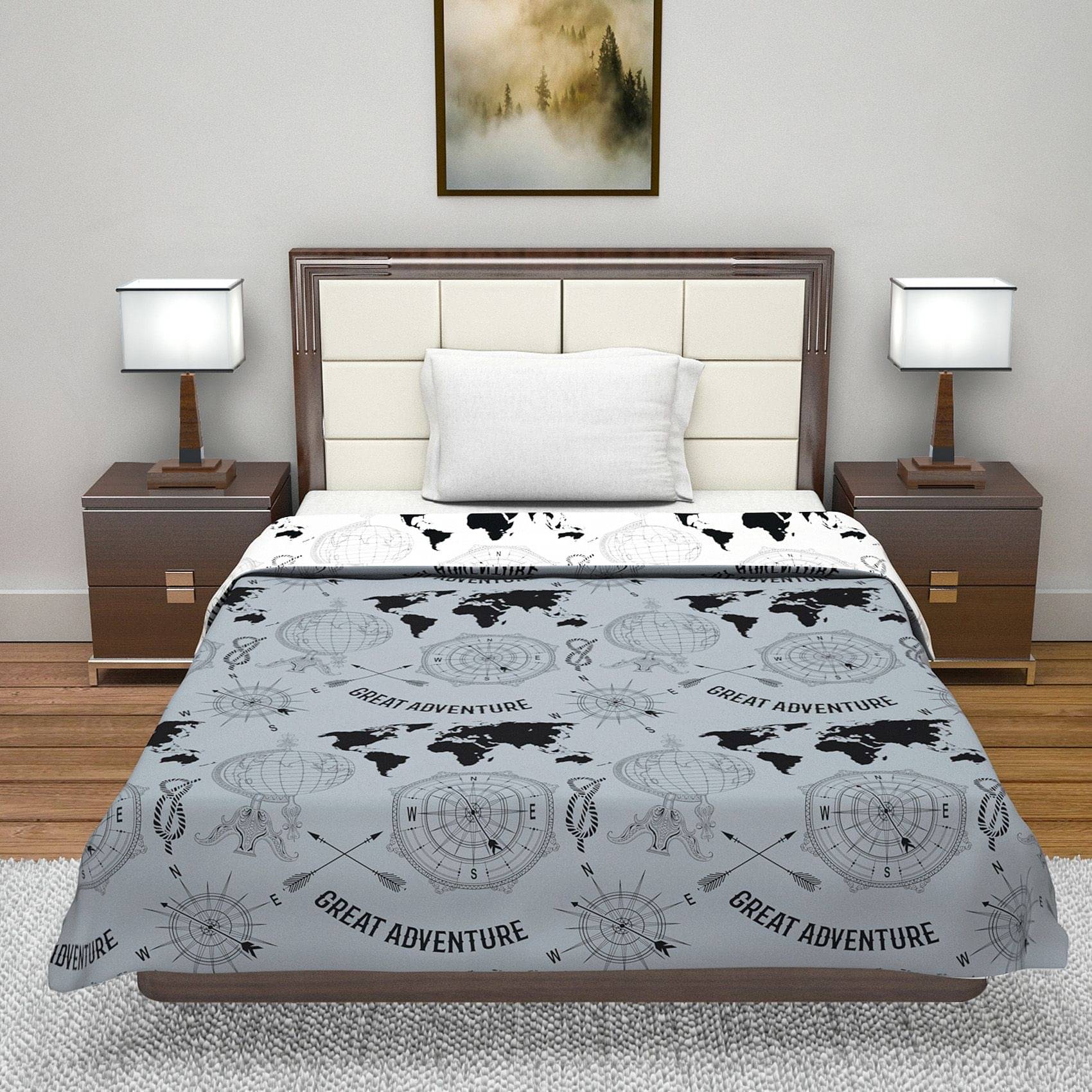     			DIVINE CASA Single Polyester Gray Abstract Quilt Coordinated
