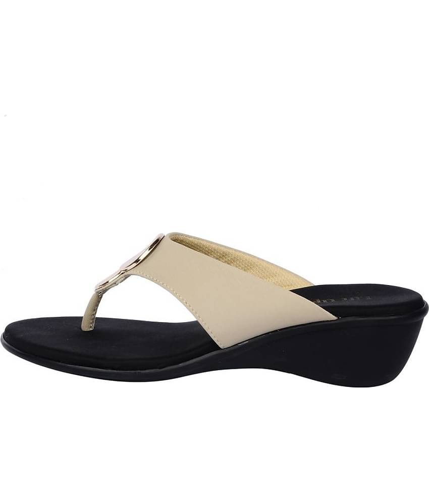 Feel It - Off White Women's Wedges Heels