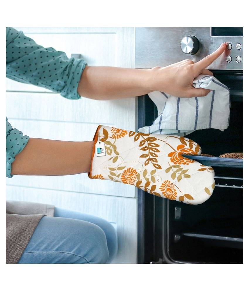     			DECOTREE Set of 2 Others Mittens