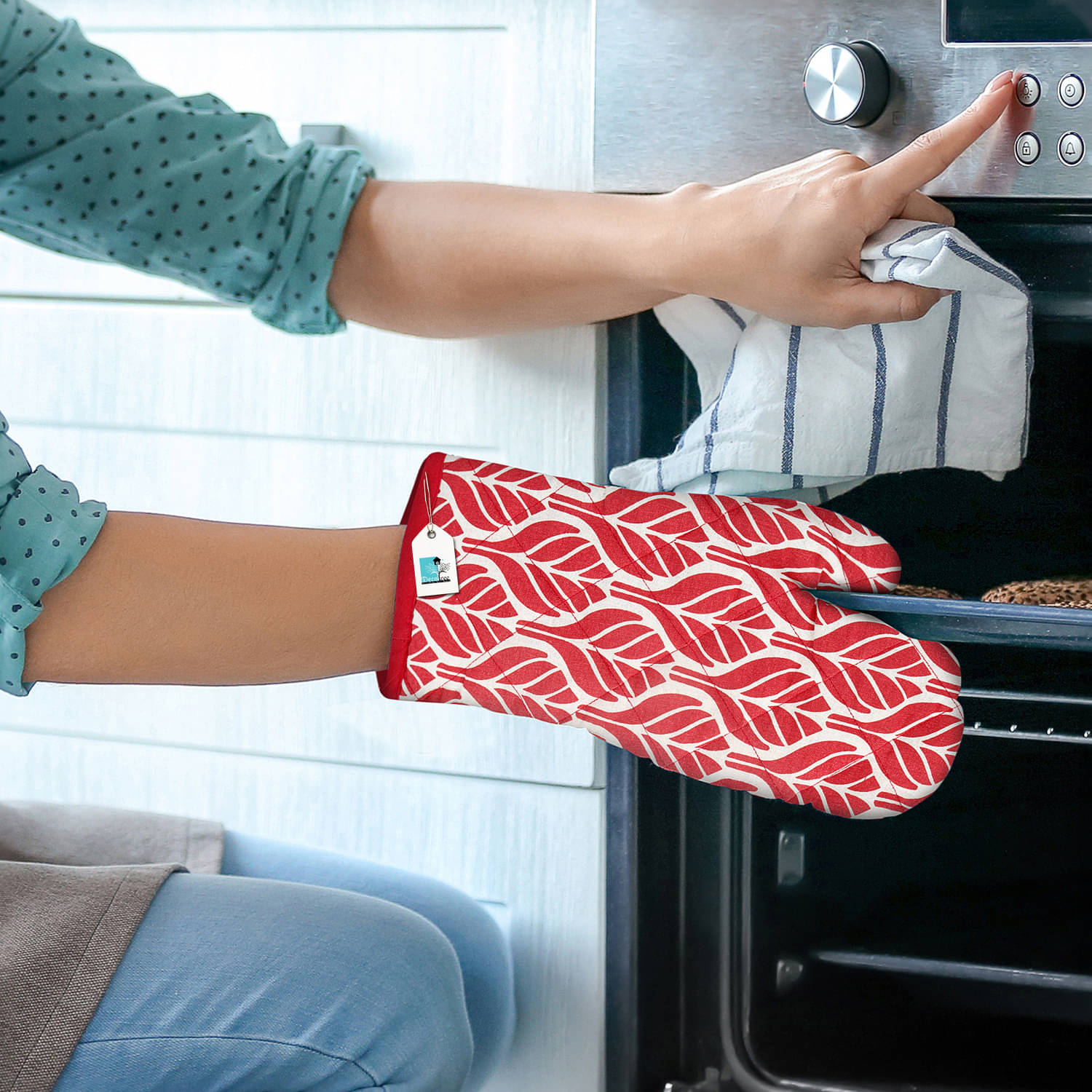     			DECOTREE Set of 2 Others Mittens