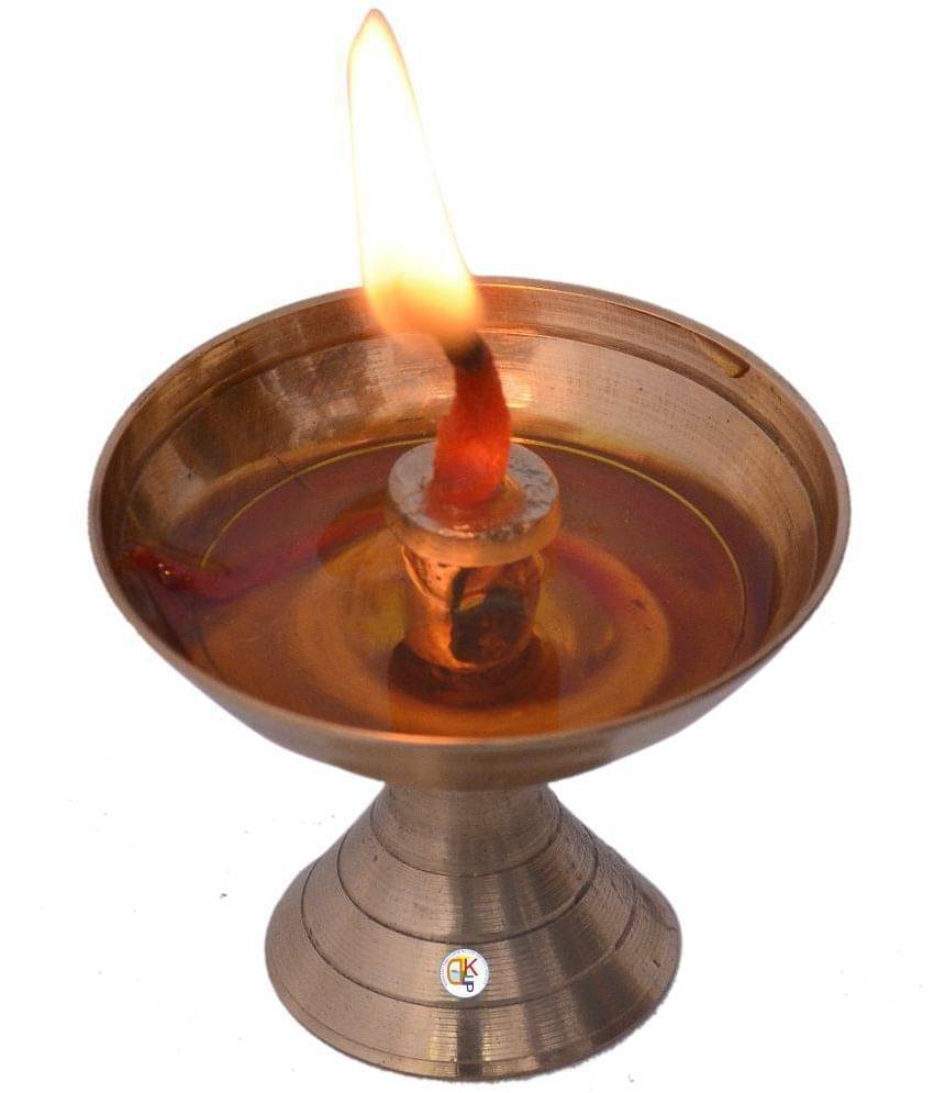 NITIN C Brass Floor diwali diya - Pack of 1 for diwali decoratives, diwali gift items NITIN C Brass Floor diwali diya - Pack of 1 for diwali decoratives, diwali gift items