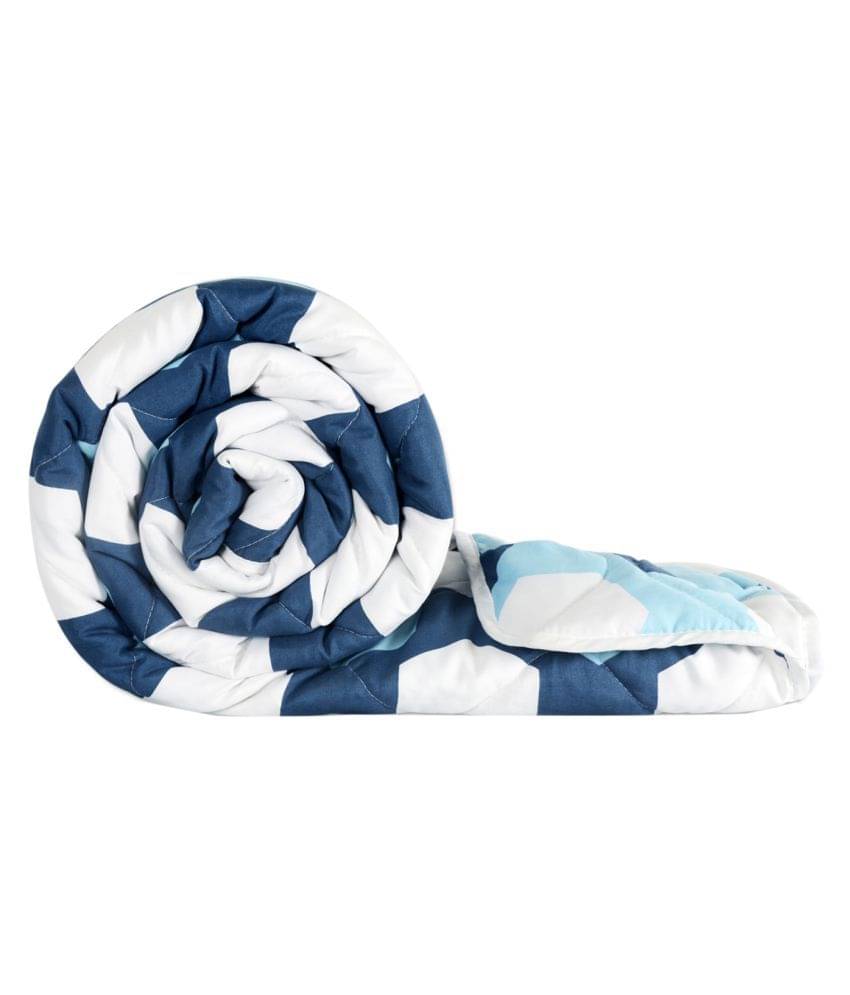     			DIVINE CASA Double Polyester Blue Geometrical Comforter