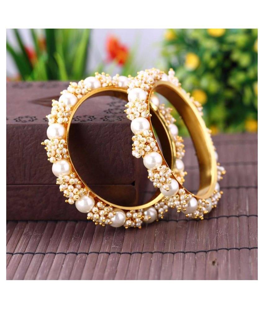     			Sukkhi Ravishing Gold Plated Pear Bangle Set For Women