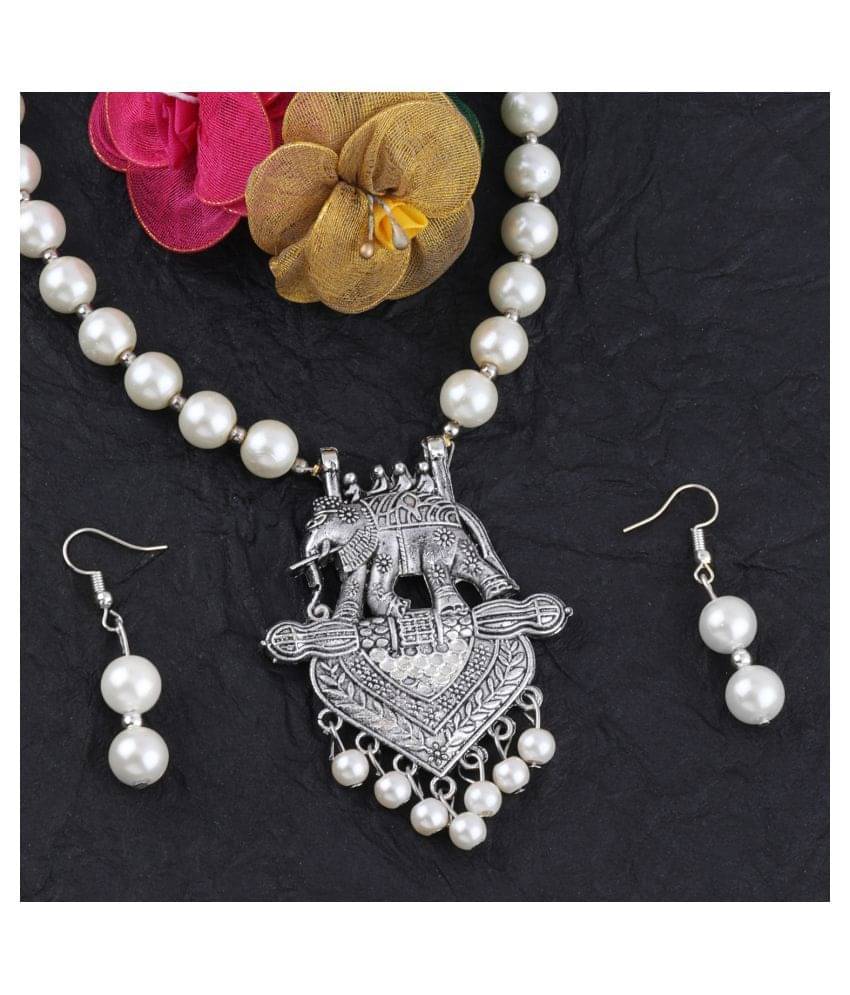 Silver Shine Alloy Silver Contemporary Contemporary/Fashion Antique Necklaces Set Silver Shine Alloy Silver Contemporary Contemporary/Fashion Antique Necklaces Set