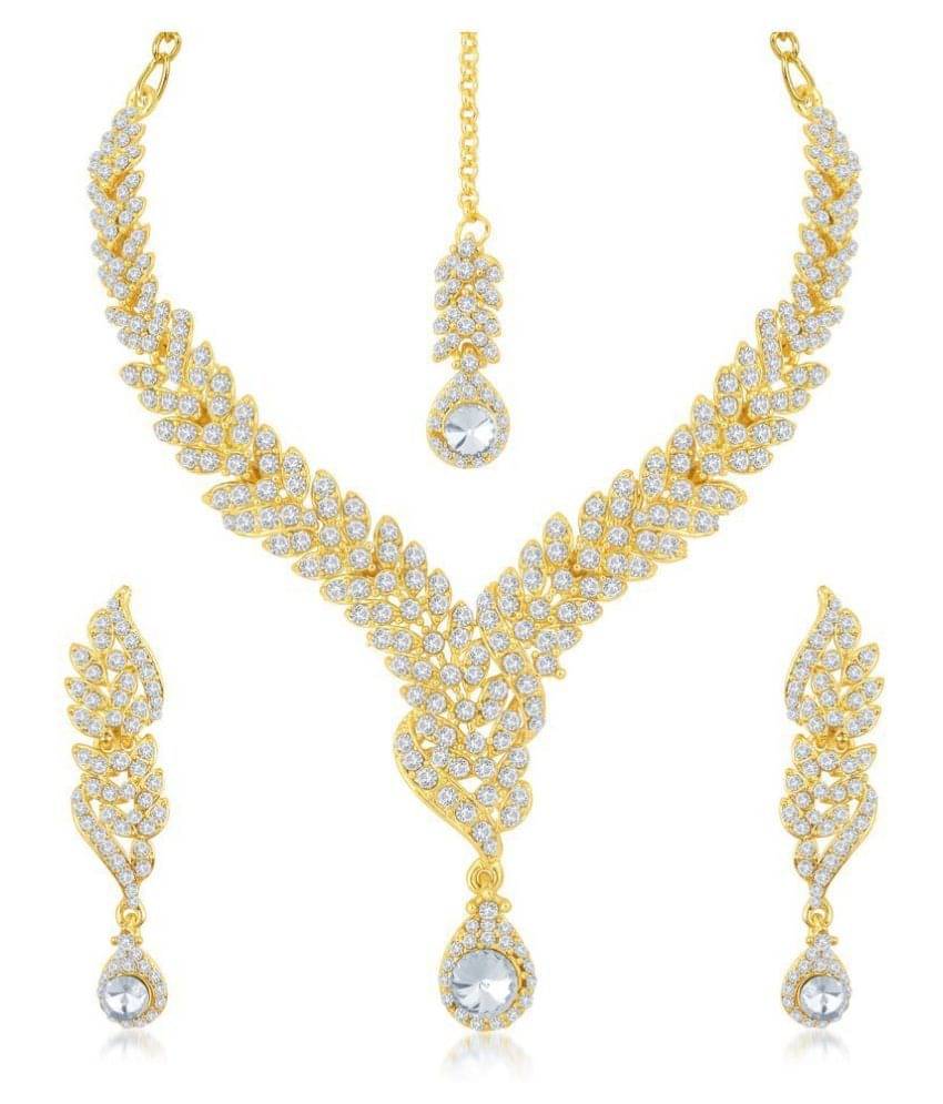 Sukkhi Alloy Golden Choker Traditional 18kt Gold Plated Necklaces Set     			Sukkhi Alloy Golden Choker Traditional 18kt Gold Plated Necklaces Set