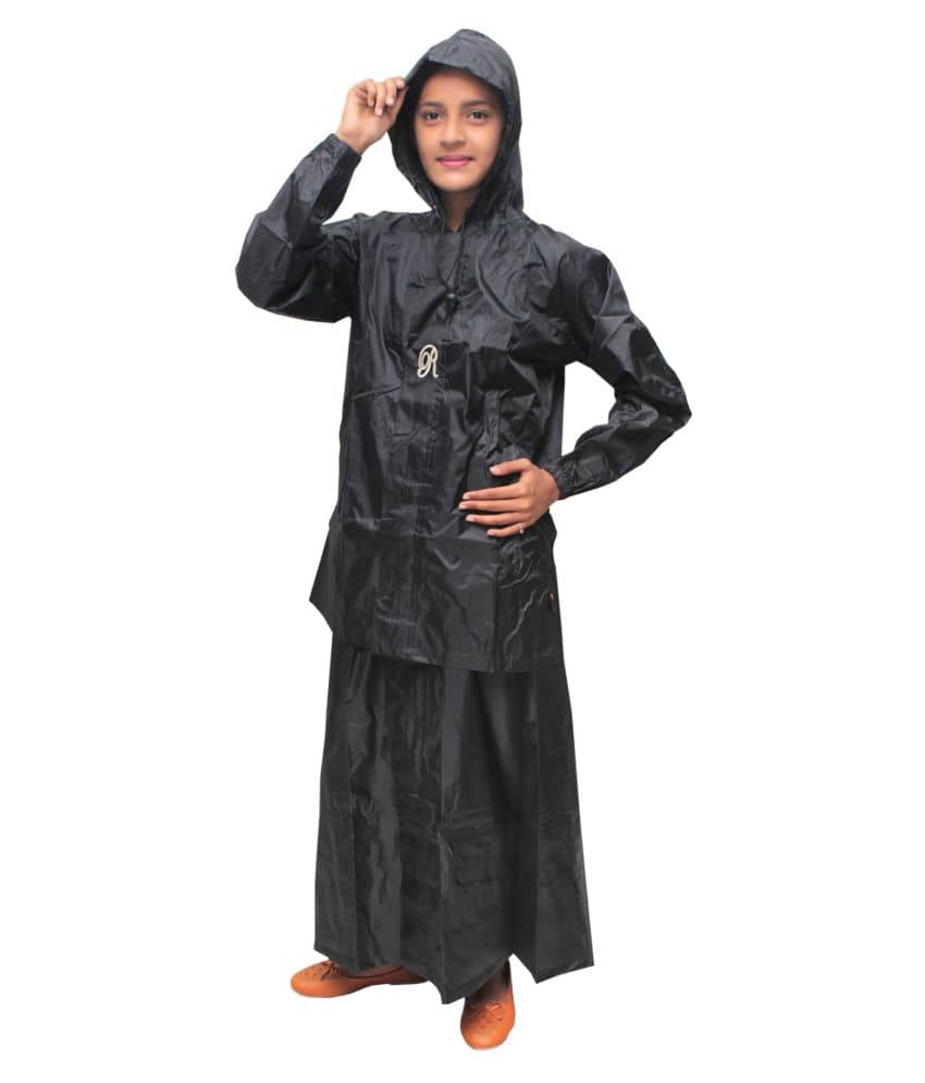 Goodluck Nylon Raincoat Set - Black