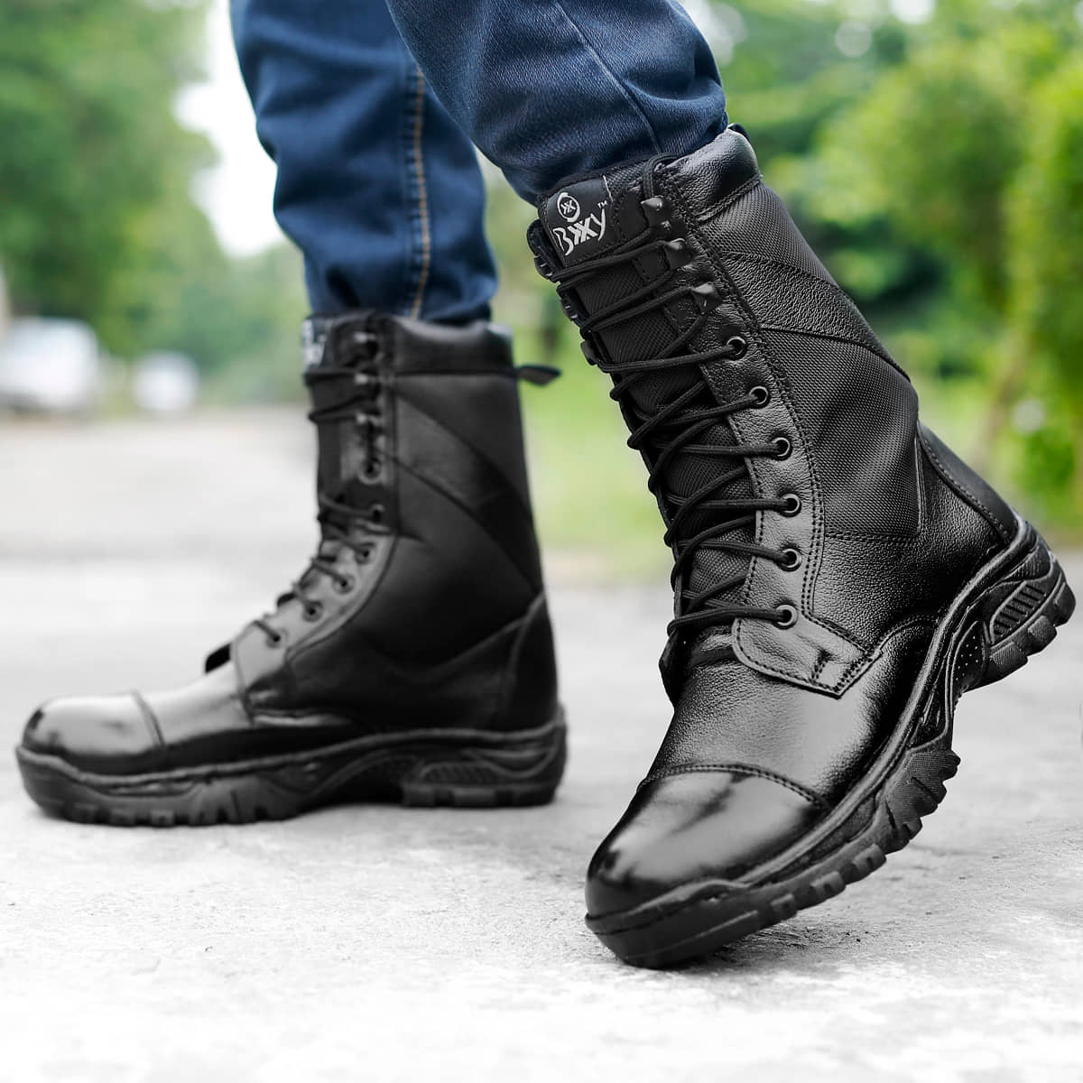 YUVRATO BAXI Black Hiking & Trekking Boot