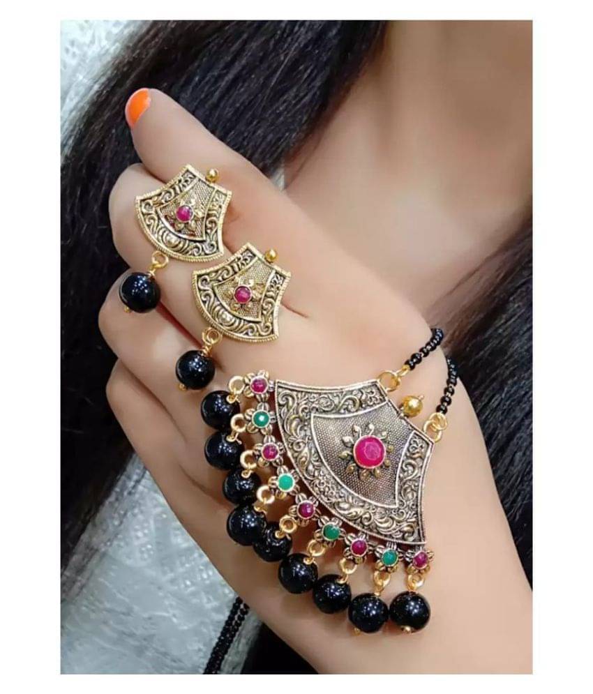     			Sunhari Jewels - Golden Mangalsutra Set ( Pack of 1 )