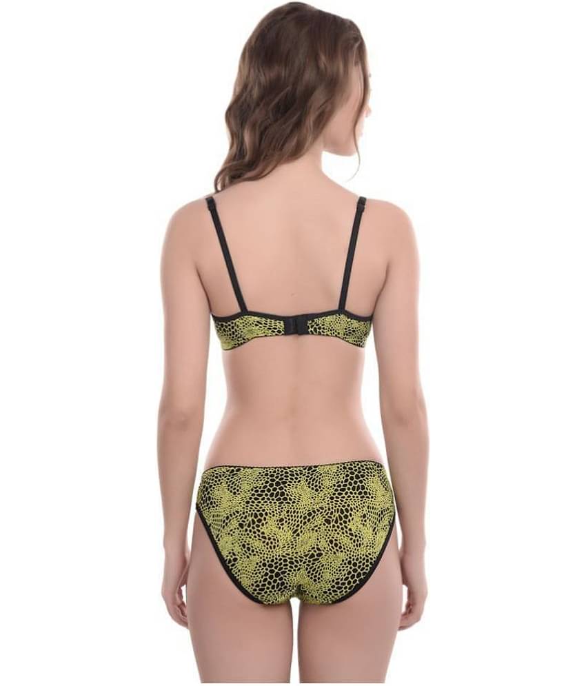 Softskin Pack of 3 Poly Viscose Women's Bra & Panty Set ( Multi Color )