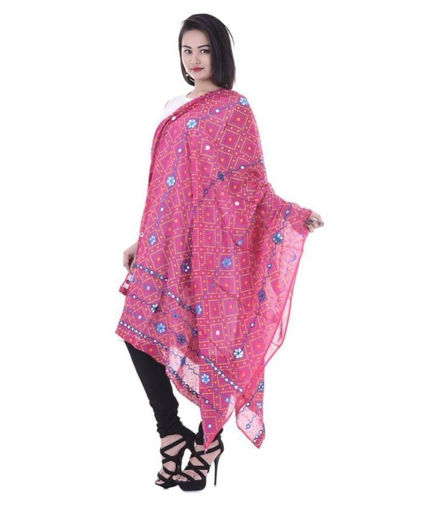 Raj Pink Cotton Aari Embroidered Dupatta Raj Pink Cotton Aari Embroidered Dupatta