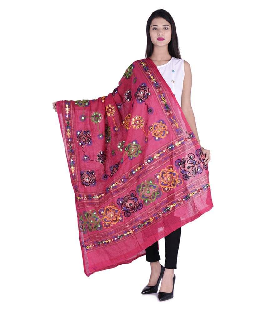 Raj Pink Cotton Kutch Embroidered Dupatta Raj Pink Cotton Kutch Embroidered Dupatta