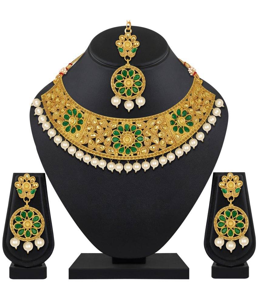     			Spargz - Gold Alloy Necklace Set ( Pack of 1 )