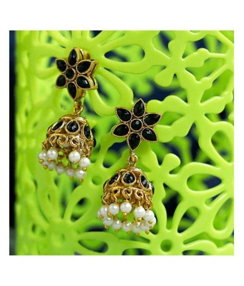 Asmitta Traditional Flower Design Gold Plated Black Stone Jhumki Earring For Women Asmitta Traditional Flower Design Gold Plated Black Stone Jhumki Earring For Women