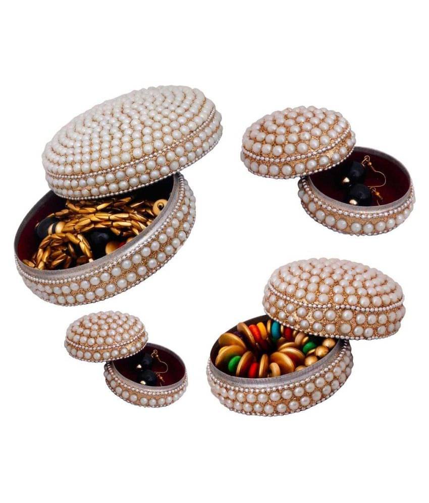 ASHISH UNIQUETREND Multicolour Metal Decorative Box - Pack of 1 ASHISH UNIQUETREND Multicolour Metal Decorative Box - Pack of 1