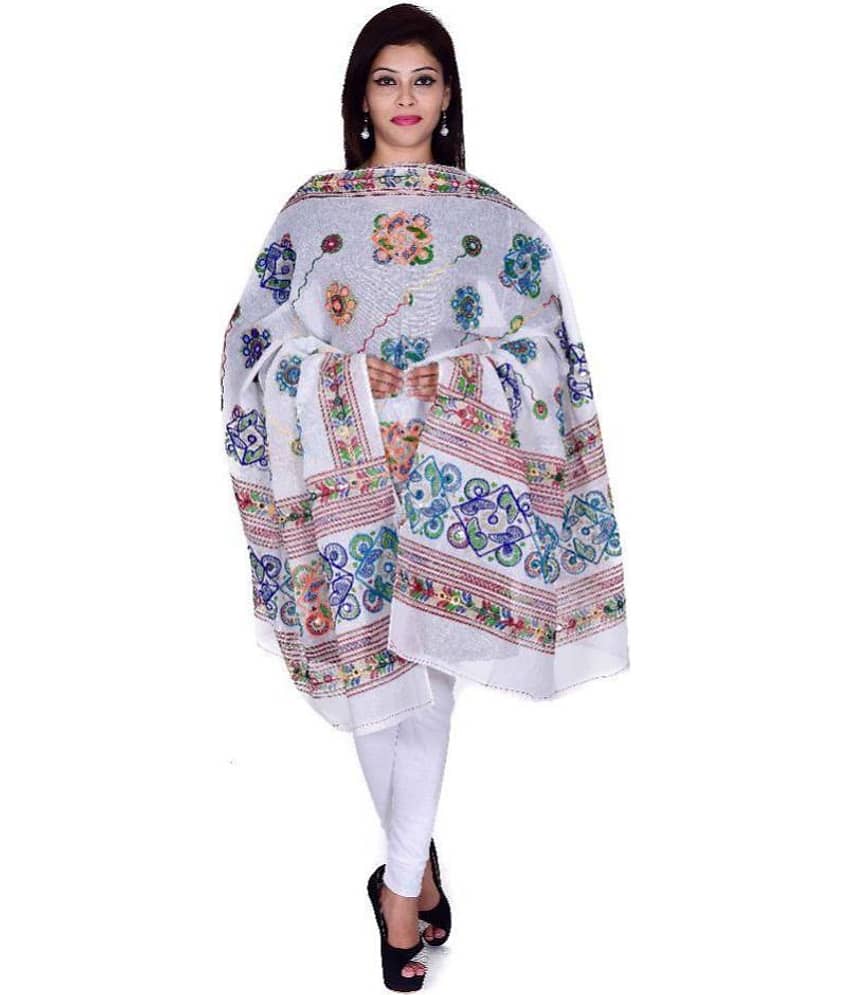 Apratim White Cotton Kutch Embroidered Dupatta - Dupattas & Shawls | Buy online on ZillyBuy